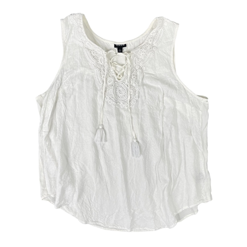 Torrid Top 2X Crochet Detail Lace Up Tank White Tassel Tie Flowy Sleeveless